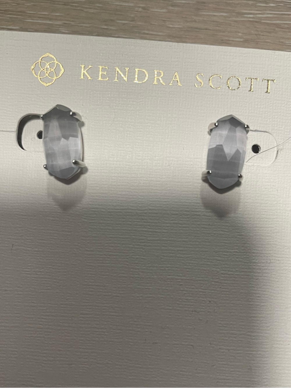 Kendra Scott Slate Cat’s Eye Faceted Stud Earrings